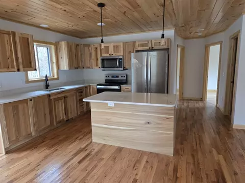 Kitchen - 2777 S Dexter Rd, Baldwin, MI 49304 photo 2 of 2
