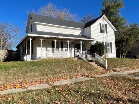 405 Third, Ludington, MI 49431