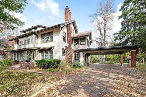 715 Pipestone, Benton Harbor, MI 49022