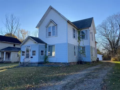 925 N Eaton, Albion, MI 49224