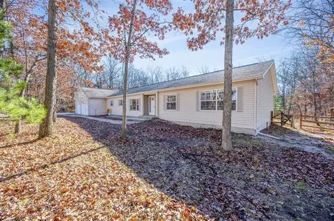 860 Washington, White Cloud, MI 49349 photo 4