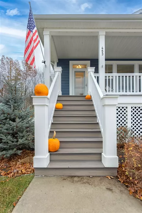Exterior - 453 Summer Grv #23, Douglas, MI 49406 photo 2 of 9