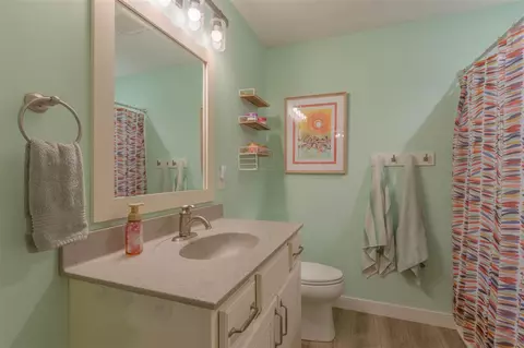 Bath - 453 Summer Grv #23, Douglas, MI 49406 photo 2 of 2