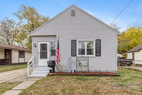 2040 Johanna, Wyoming, MI 49509