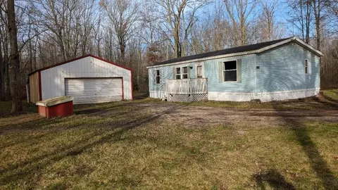 6259 N Custer, Free Soil, MI 49411