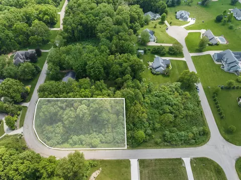 38 Maple Wood, Edwardsburg, MI 49112
