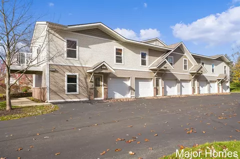 6026 E Fieldstone Hls #2, Caledonia, MI 49316