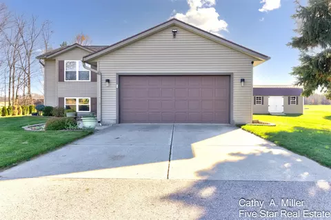 9010 Pierce, Allendale, MI 49401