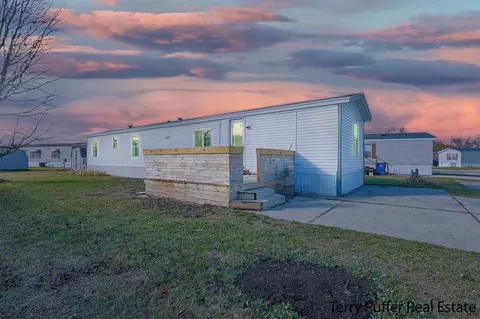 1878 Snowberry, Muskegon, MI 49442