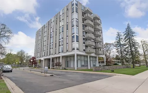 715 W Michigan #801, Jackson, MI 49201