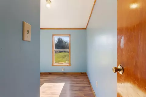 11230 E Pakes, Crystal, MI 48818 photo 25