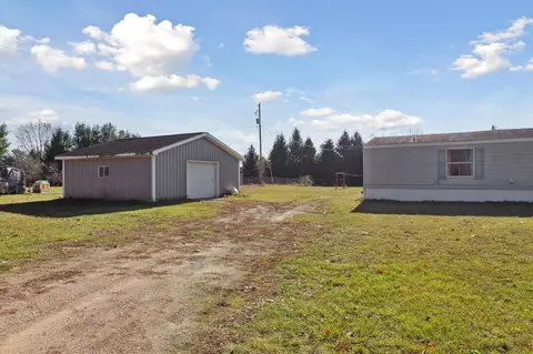 11230 E Pakes, Crystal, MI 48818 photo 35