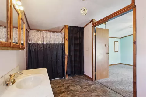11230 E Pakes, Crystal, MI 48818 photo 23
