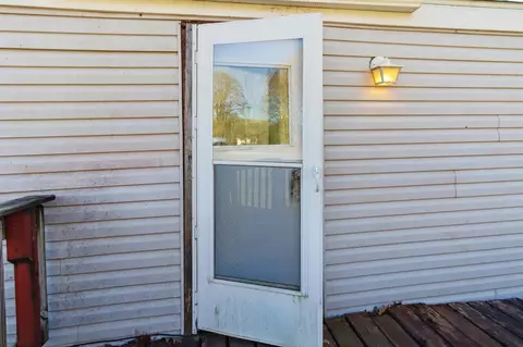 11230 E Pakes, Crystal, MI 48818 photo 6