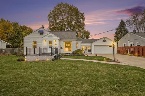 1301 Parkhurst, Grand Rapids, MI 49504