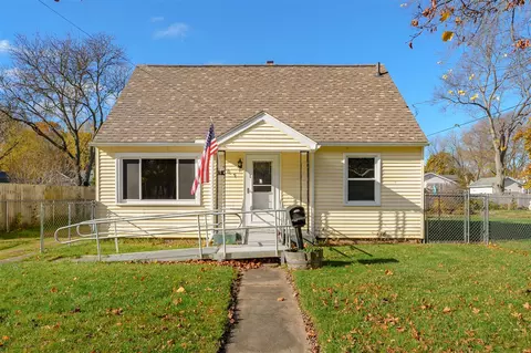 905 Arthur, Kalamazoo, MI 49048