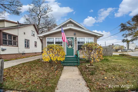 859 Fleming, Muskegon, MI 49442