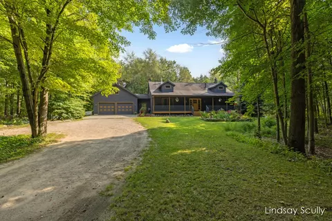 1320 22 Mile, Kent City, MI 49330