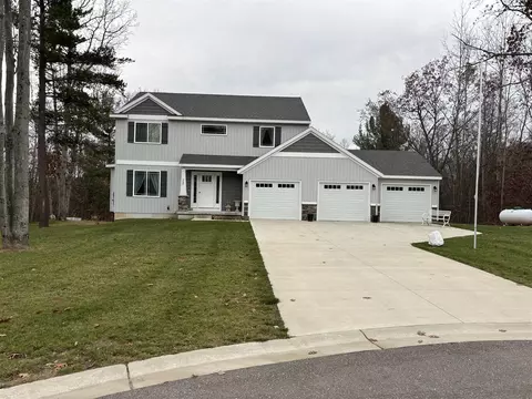 768 W North Hls, Newaygo, MI 49337