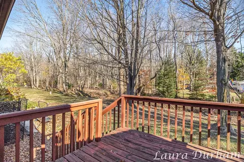 Exterior - 495 Amity, Douglas, MI 49406 photo 2 of 5