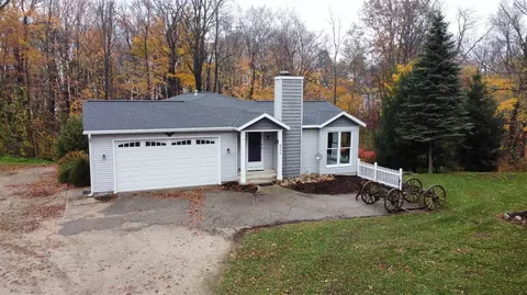 624 S 160th, Holland, MI 49423
