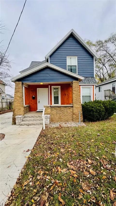 447 Dickinson, Grand Rapids, MI 49507