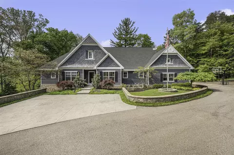 1480 Buttrick, Ada, MI 49301