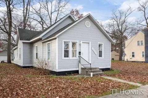 2437 Maffett, Muskegon, MI 49444