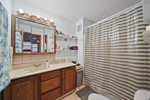 Bath - 225 E Main, Spring Arbor, MI 49283 photo 1 of 5
