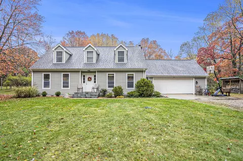 5727 E, Kalamazoo, MI 49004