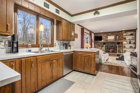 5727 E, Kalamazoo, MI 49004 photo 9