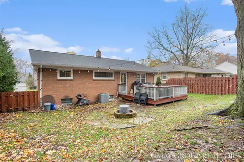 Exterior - 1576 E Grand, Rapids, MI 49503 photo 4 of 6