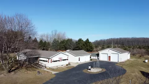 7576 Howard City Edmore, Lakeview, MI 48850