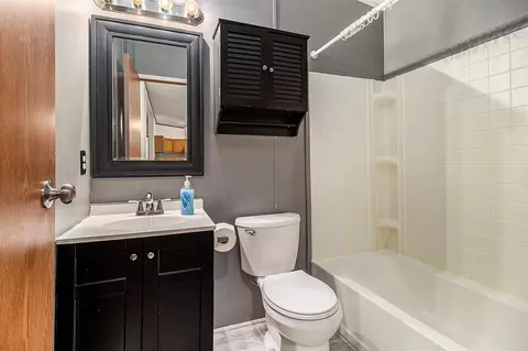 Bath - 8924 E Kinney, Branch, MI 49402 photo 2 of 2