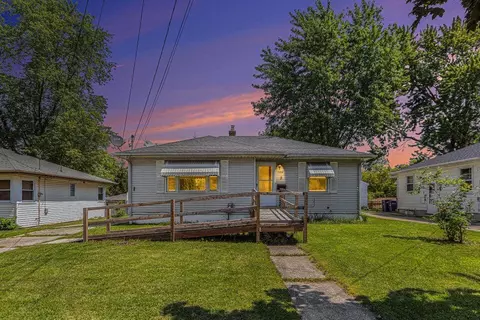 1558 Houseman, Grand Rapids, MI 49505
