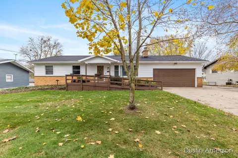 2717 Garfield, Grand Rapids, MI 49544
