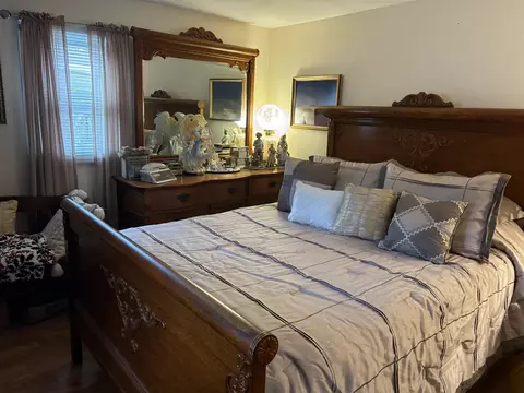 806 Clinton, Marshall, MI 49068 photo 9