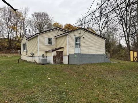 806 Clinton, Marshall, MI 49068 photo 13