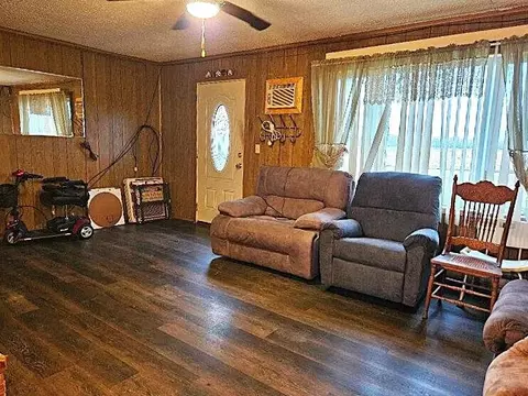 Living - 8758 E Fillmore, Ithaca, MI 48847 photo 1 of 3
