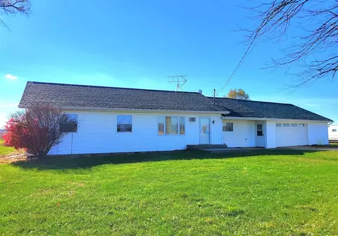 8758 E Fillmore, Ithaca, MI 48847