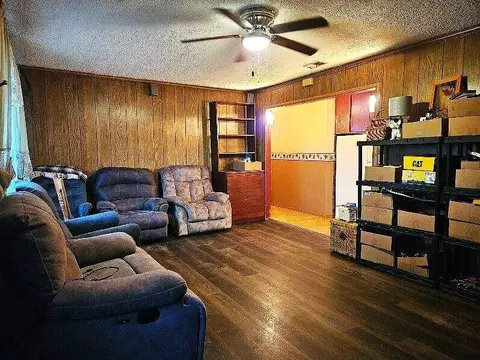 Living - 8758 E Fillmore, Ithaca, MI 48847 photo 3 of 3