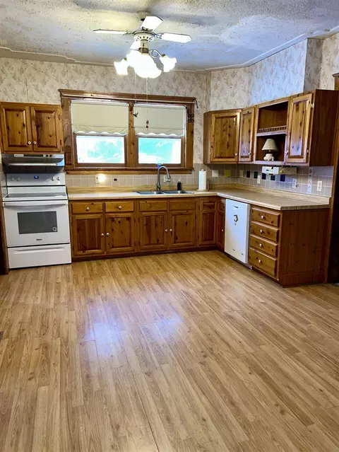 Kitchen - 8 W Post, Newaygo, MI 49337 photo 1 of 1