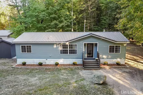 8268 Bradley, Belding, MI 48809