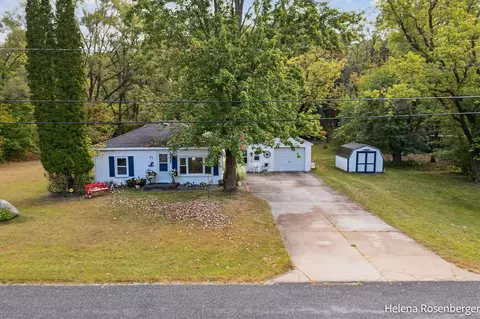 5766 Verta, Belmont, MI 49306