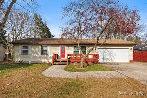618 E High, Greenville, MI 48838