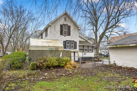 Exterior - 532 Harrison, Ionia, MI 48846 photo 4 of 5
