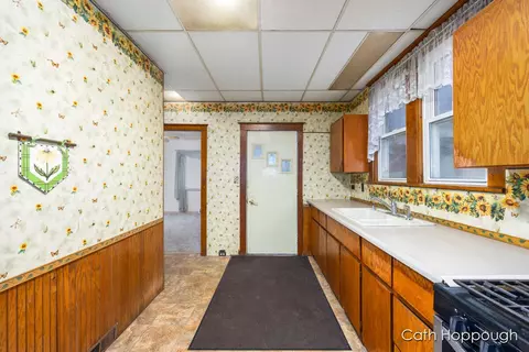 Kitchen - 532 Harrison, Ionia, MI 48846 photo 3 of 3