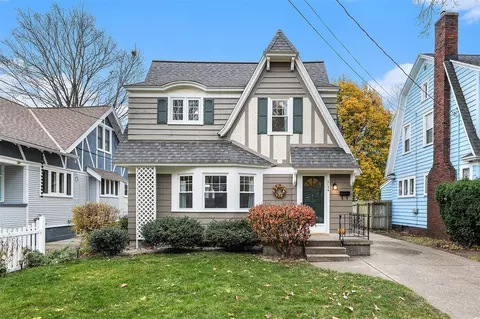 2134 College, Grand Rapids, MI 49507