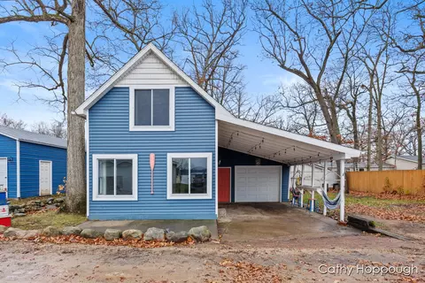 2731 Cottage, Orleans, MI 48865