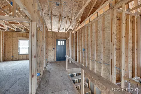 Entry Way - 533 Pineview, Belding, MI 48809 photo 1 of 11